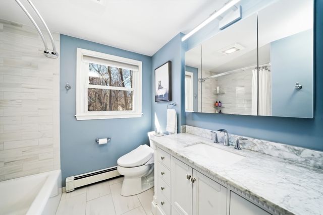 4 Gangi Ter, Woburn, MA 01801