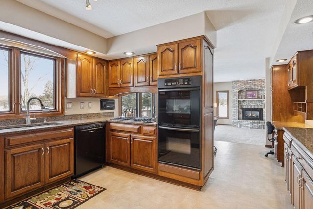 6233 Kelvin Avenue N, Stillwater, MN 55082