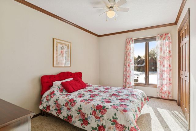 6233 Kelvin Avenue N, Stillwater, MN 55082