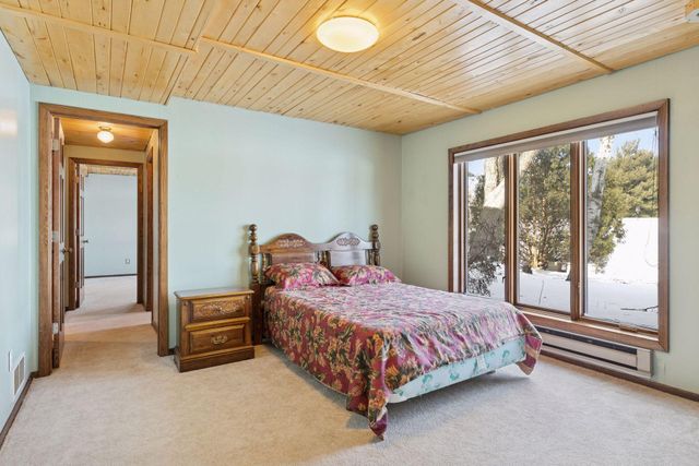 6233 Kelvin Avenue N, Stillwater, MN 55082