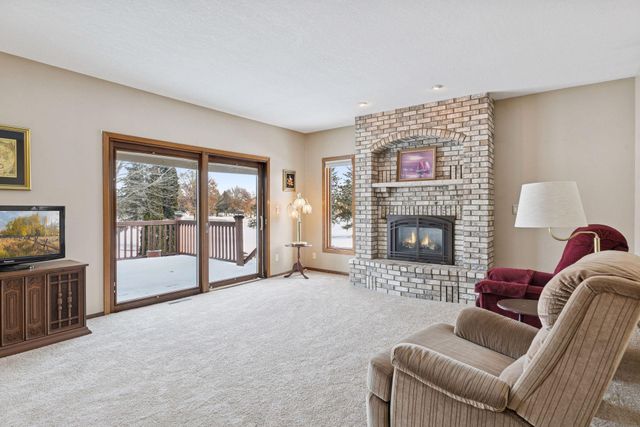 6233 Kelvin Avenue N, Stillwater, MN 55082