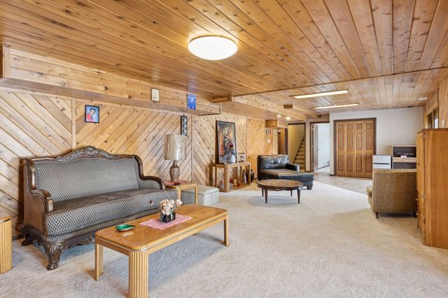 6233 Kelvin Avenue N, Stillwater, MN 55082