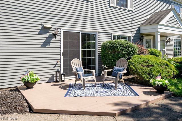 77 Firebush Lane, Northfield, OH 44067