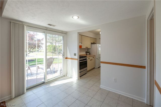 77 Firebush Lane, Northfield, OH 44067