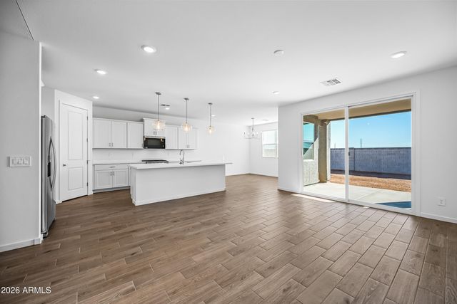 2563 E Grenache Road, San Tan Valley, AZ 85143