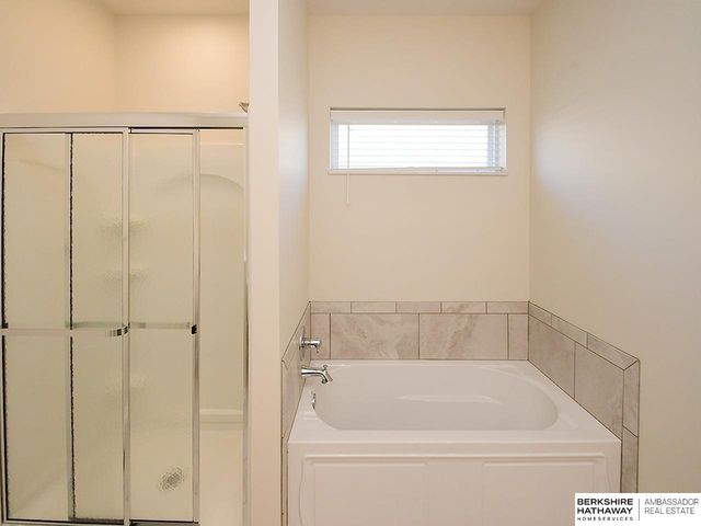 5613 N 179th Street, Omaha, NE 68116
