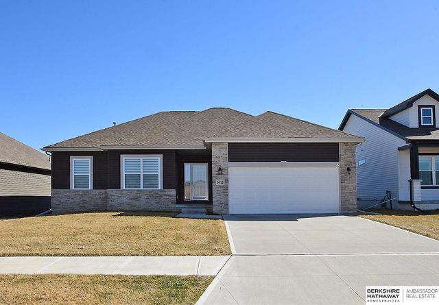 5613 N 179th Street, Omaha, NE 68116