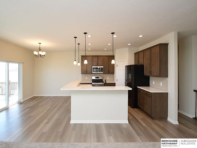 5613 N 179th Street, Omaha, NE 68116