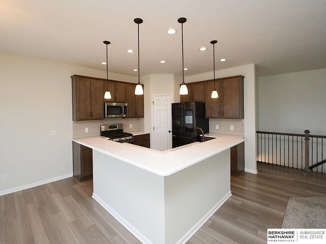 5613 N 179th Street, Omaha, NE 68116