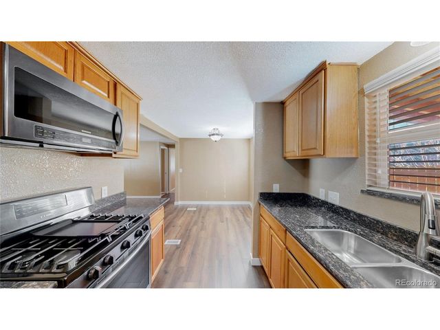 703 Locust Ave, Lochbuie, CO 80603