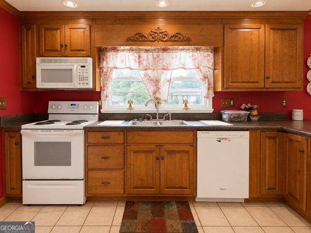 302 Bryan Street W, Bremen, GA 30110