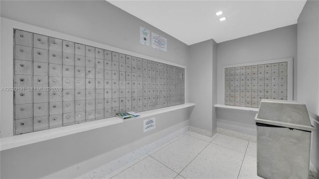 20301 W Country Club Dr 1126, Aventura, FL 33180