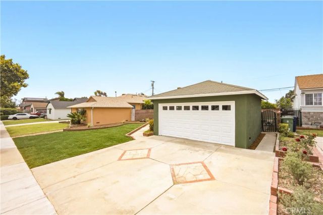 11803 Chanera, Hawthorne, CA 90250