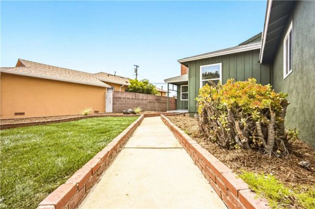 11803 Chanera, Hawthorne, CA 90250