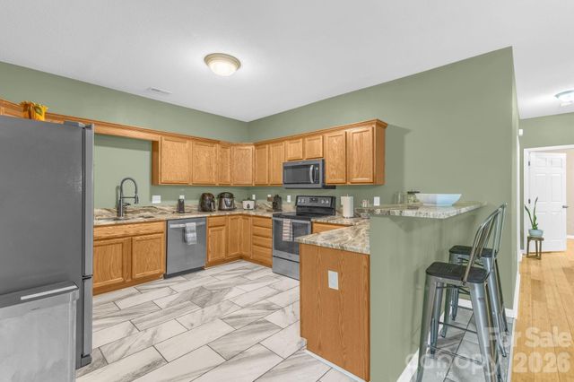 709 Villas Court, Asheville, NC 28806