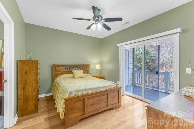 709 Villas Court, Asheville, NC 28806