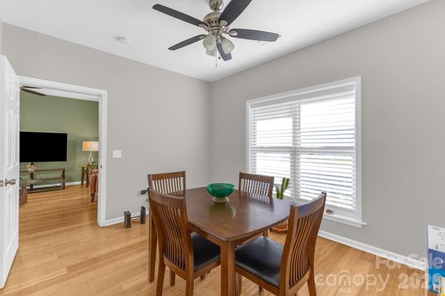 709 Villas Court, Asheville, NC 28806