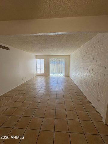 1701 W TUCKEY Lane 138, Phoenix, AZ 85015