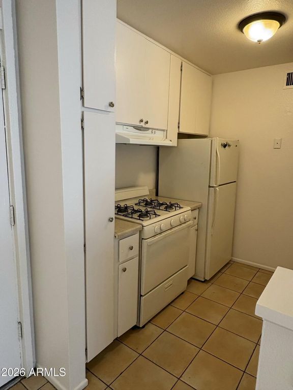 1701 W TUCKEY Lane 138, Phoenix, AZ 85015