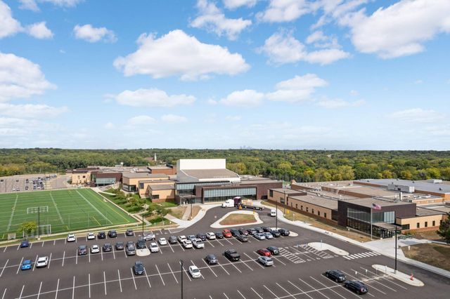 6008 Halifax Avenue S, Edina, MN 55424