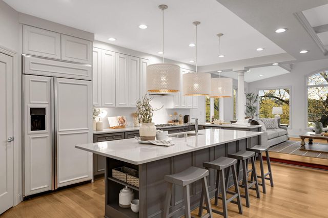 6008 Halifax Avenue S, Edina, MN 55424