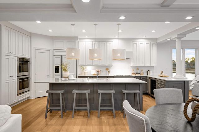 6008 Halifax Avenue S, Edina, MN 55424