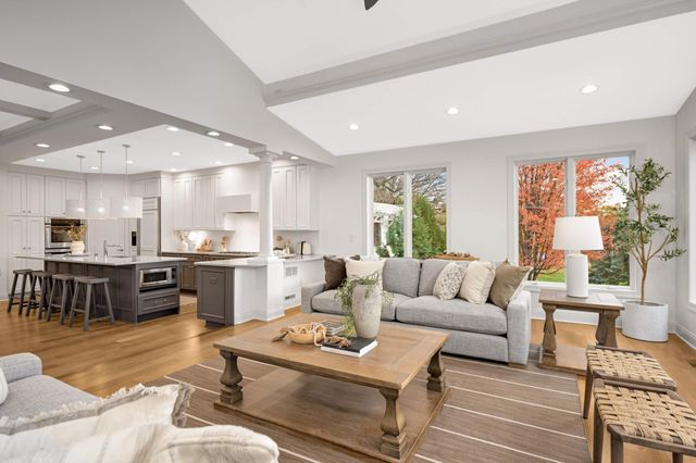 6008 Halifax Avenue S, Edina, MN 55424