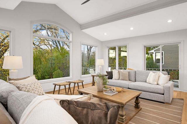 6008 Halifax Avenue S, Edina, MN 55424