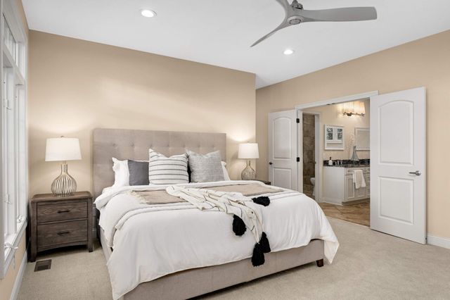 6008 Halifax Avenue S, Edina, MN 55424