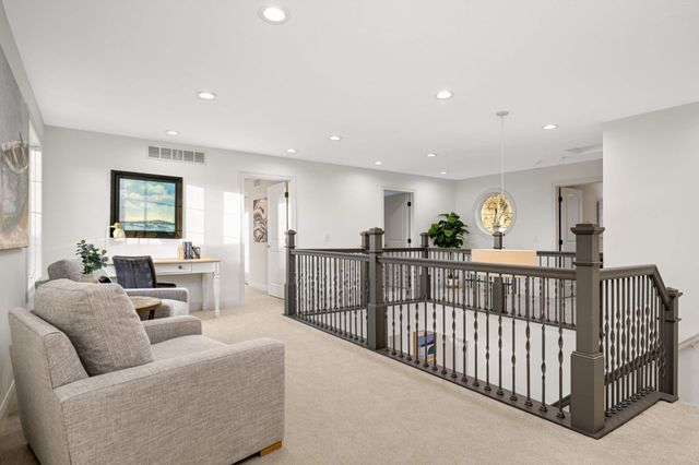 6008 Halifax Avenue S, Edina, MN 55424