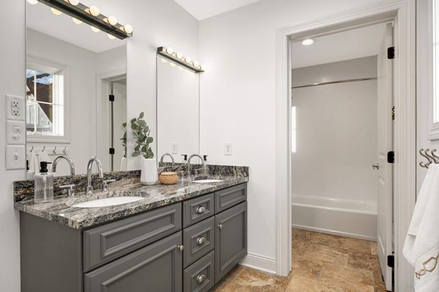 6008 Halifax Avenue S, Edina, MN 55424