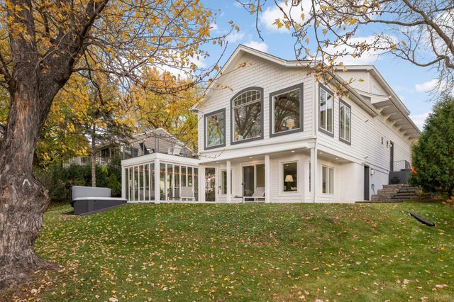 6008 Halifax Avenue S, Edina, MN 55424