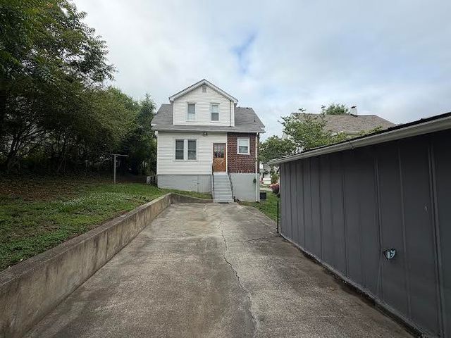 1029 15Th ST SE, Roanoke, VA 24013