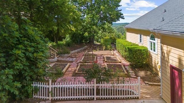 5739 Ridgewater Circle, Gainesville, GA 30506