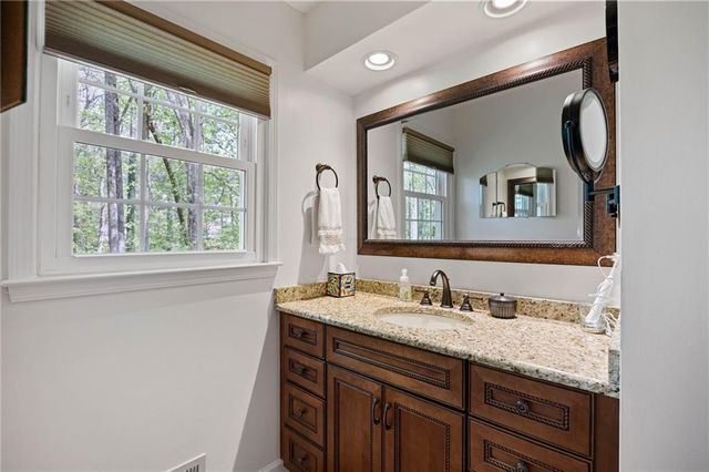 2058 Shillingwood Drive NW, Kennesaw, GA 30152