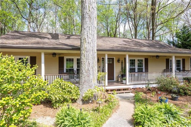 2058 Shillingwood Drive NW, Kennesaw, GA 30152