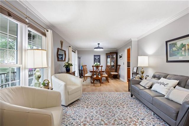 2058 Shillingwood Drive NW, Kennesaw, GA 30152
