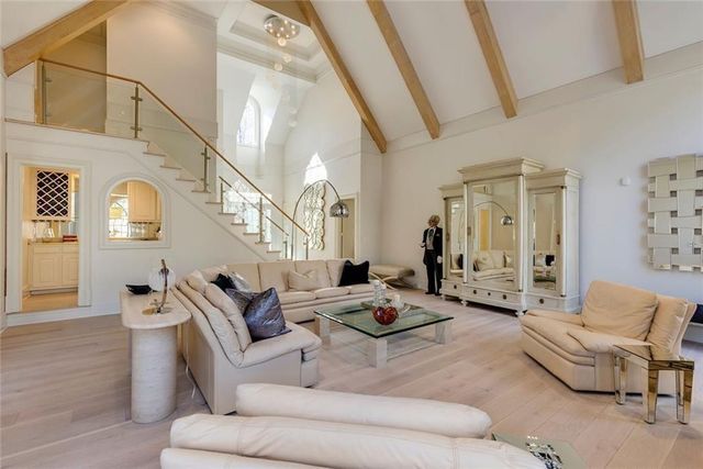 325 Riverhall Court, Sandy Springs, GA 30350