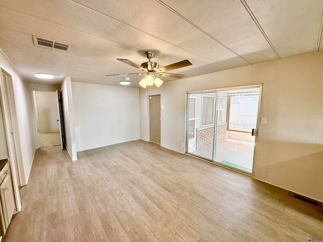 399 W Teton Dr, Yuma, AZ 85365