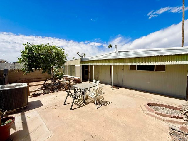 399 W Teton Dr, Yuma, AZ 85365