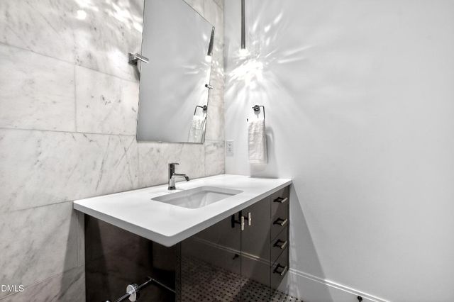 1617 Nottingham, Raleigh, NC 27607