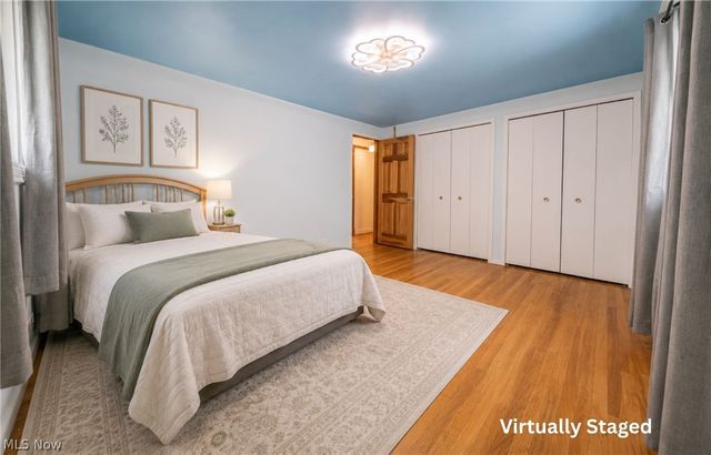 563 Louis Drive, Berea, OH 44017
