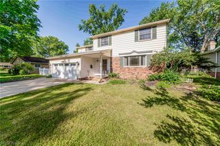563 Louis Drive, Berea, OH 44017