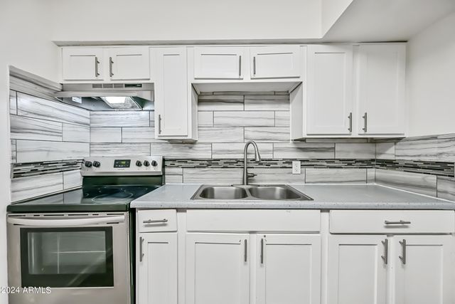 1744 W Glendale Avenue 8B, Phoenix, AZ 85021