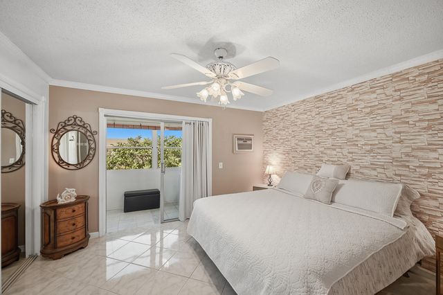 47 Berkshire B Crescent B, West Palm Beach, FL 33417