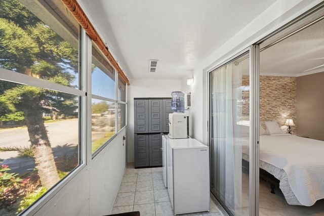 47 Berkshire B Crescent B, West Palm Beach, FL 33417