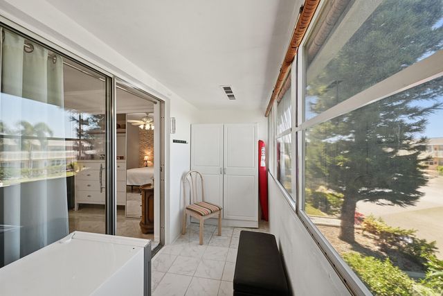 47 Berkshire B Crescent B, West Palm Beach, FL 33417