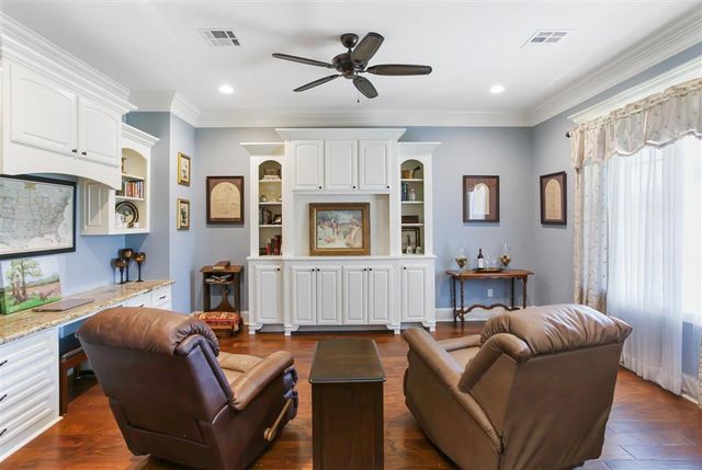 5457 Moulin Rouge Drive, Lake Charles, LA 70605