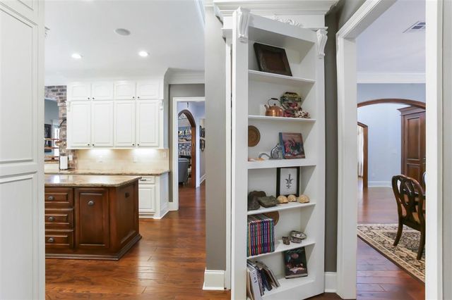 5457 Moulin Rouge Drive, Lake Charles, LA 70605