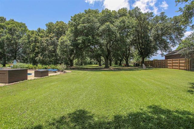 5457 Moulin Rouge Drive, Lake Charles, LA 70605